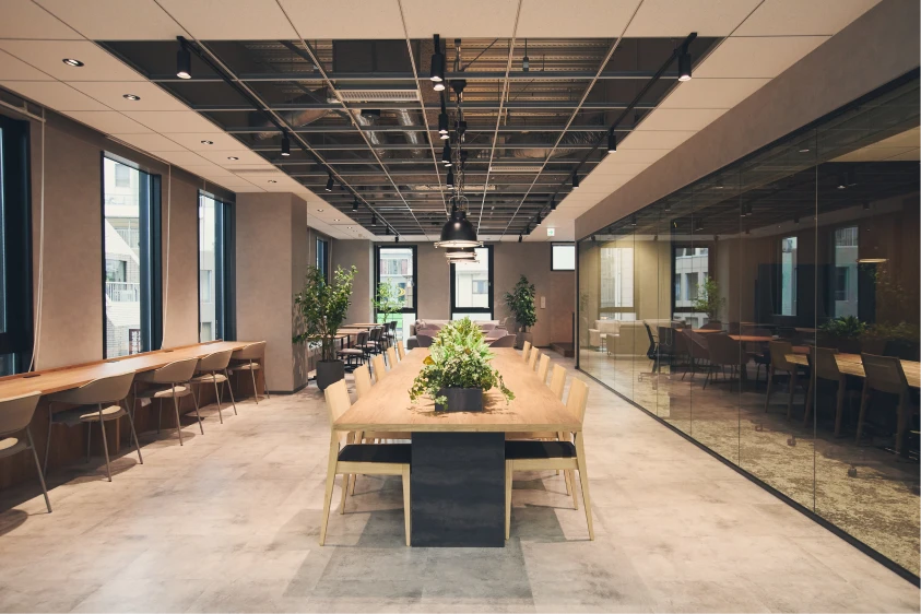 新宿本社